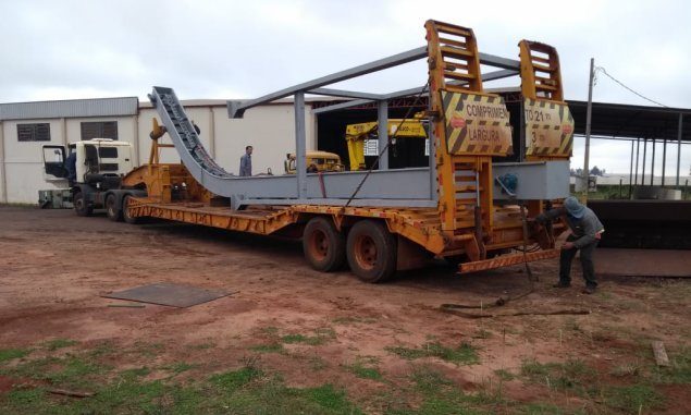 Rotor de exaustor sendo transportado em carreta